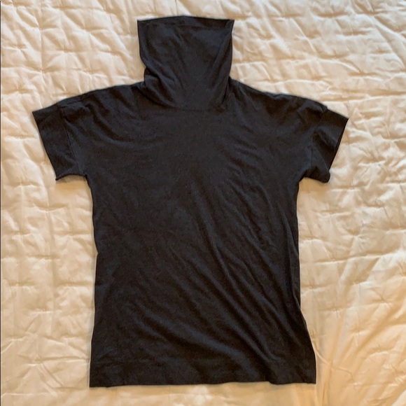 Theory short sleeve turtleneck T-shirt - Picture 2 of 6